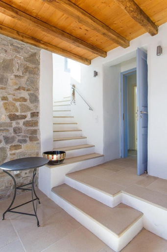 3, An Amazing Stone Villa-A in Serifos w/shared Pool, South Aegean