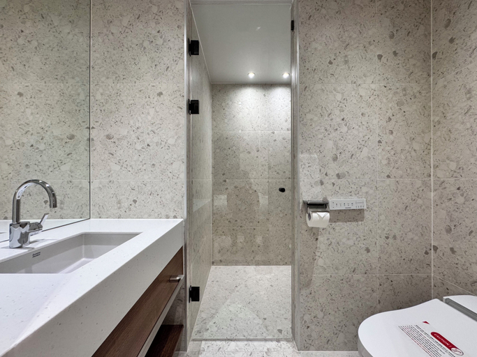 Bathroom 3, The hotel 1997, Gangnam