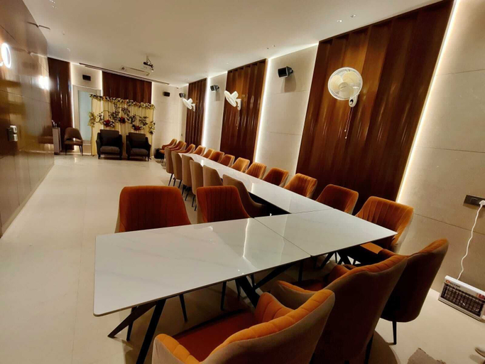 Dining 4, Radiance Hotel, Sirsa