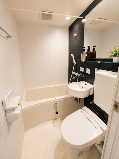 Bathroom 2, Yume夢 黒門店, Osaka