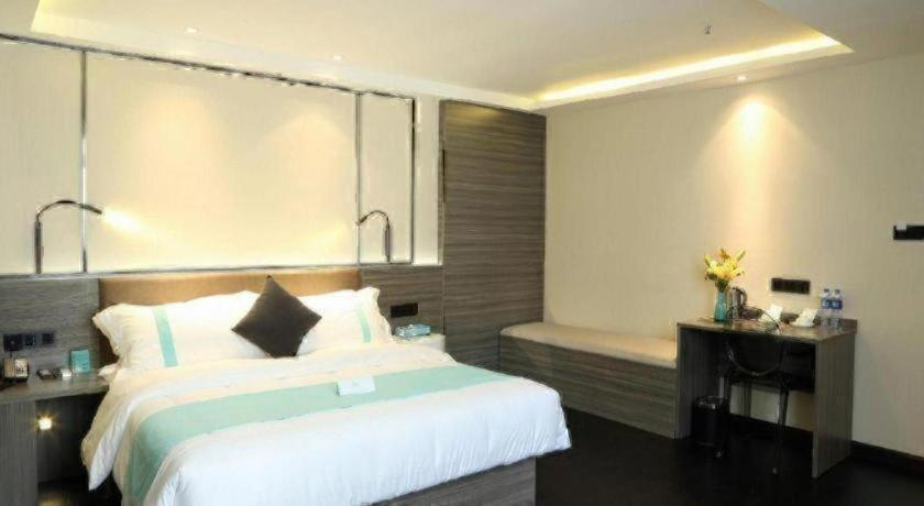 Others 2, Xana Lite Jiangmen Yingbin West, Jiangmen