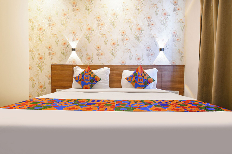 Room 4, Fabhotel Staywell, Indore