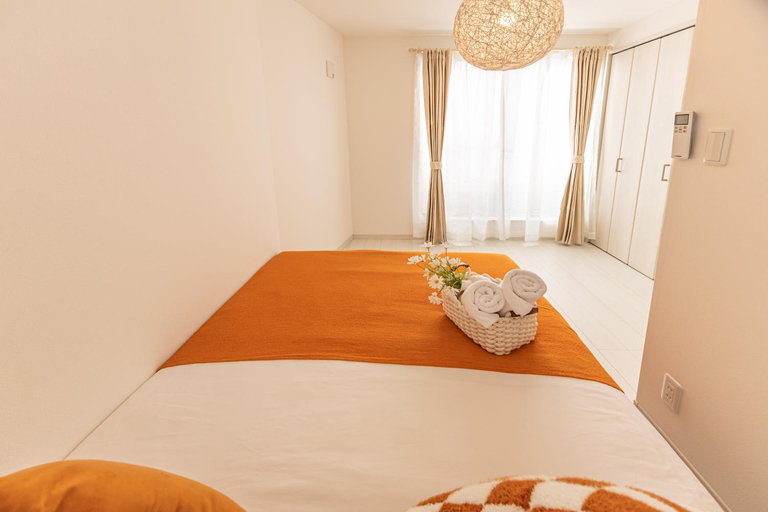 Bedroom 2, Direct access to Asakusa and Tokyo Skytree, 3 minutes to subway, Sumida Villa, Sumida