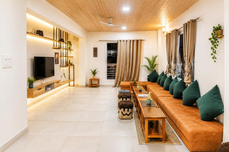 Nightclub, Around Stays Plus, Tapovan, Rishikesh, Garhwal