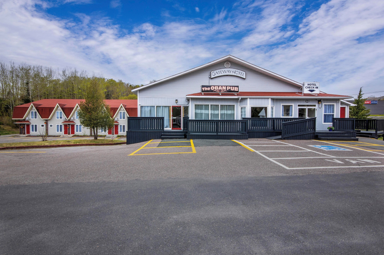 Exterior, Gateway Hotel and Suites, Division No. 7