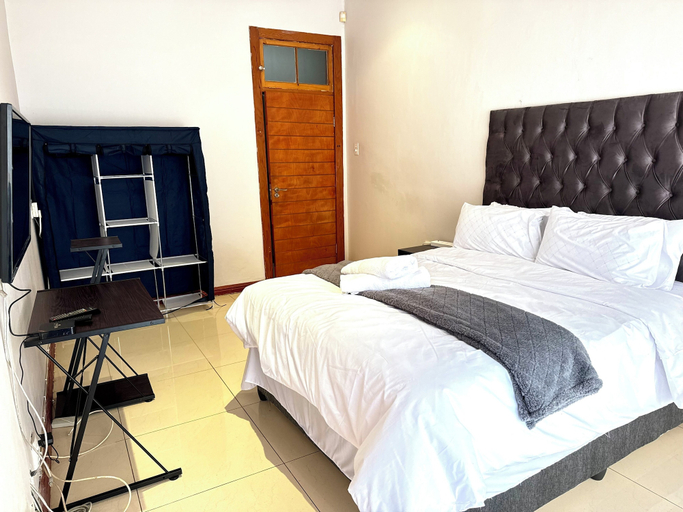Room 1, Room-luxurious Ensuite - A, City of Johannesburg