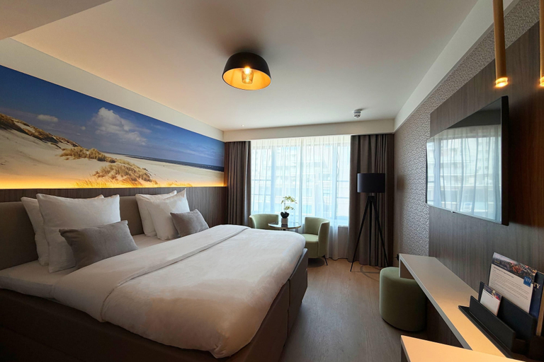 Bedroom 4, TRYP by Wyndham Badhotel The Hague Scheveningen, The Hague