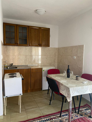 Others 4, Apartmani MIR