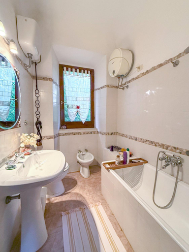 Bathroom, La Casita, Fermo