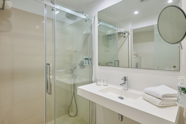 Bathroom 4, Grupotel Ibiza Beach Resort - Adults Only, Baleares