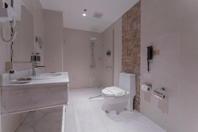 Bathroom 3, Corp Yanbu Hotel B1, Yanbu