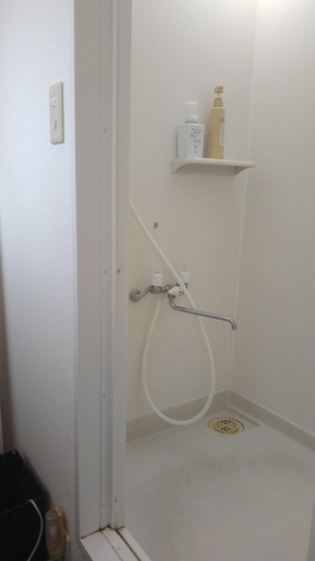 Bathroom 3, レンタルルーム目黒, Meguro