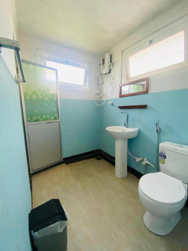 Bathroom, Serene Garden Lodge, Habaraduwa