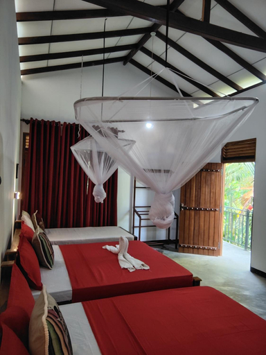 Bedroom, Peacock's Paradise Safari Hostel, Embilipitiya