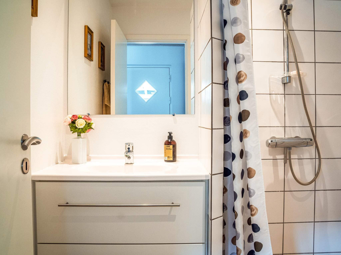 Bathroom 3, 5 stjernet sommerhus i Juelsminde, Hedensted