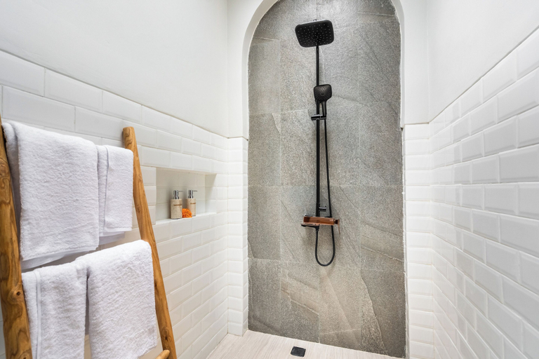 Bathroom 4, Amartya F16, Gianyar