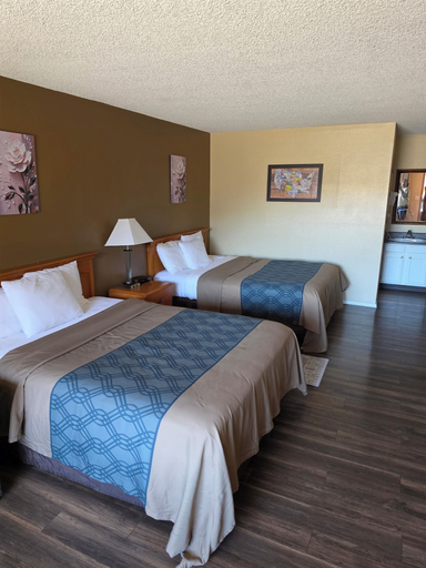 Room 2, Anchor Pointe Inn & Suites, Grays Harbor