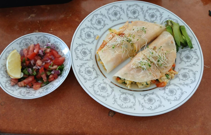 Food & Drinks 4, Mizu Villa, Progreso