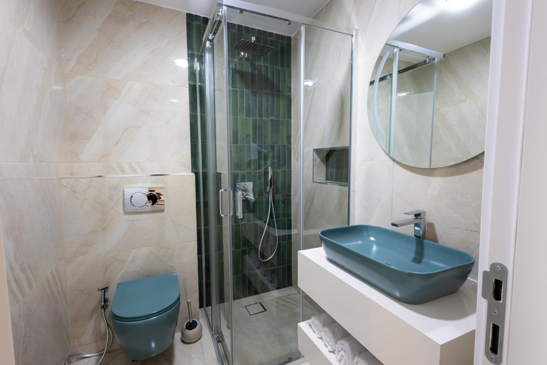 Bathroom, Emaar