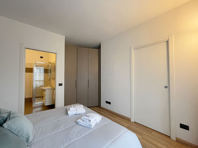 Room 5, Candiani F1 Bilocale, Milano