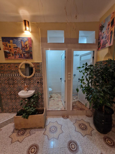 Bathroom, Medina Oasis Hostel, Marrakech