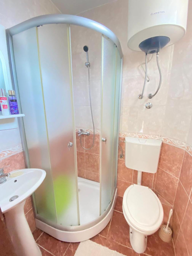 Others 3, Apartmani MIR