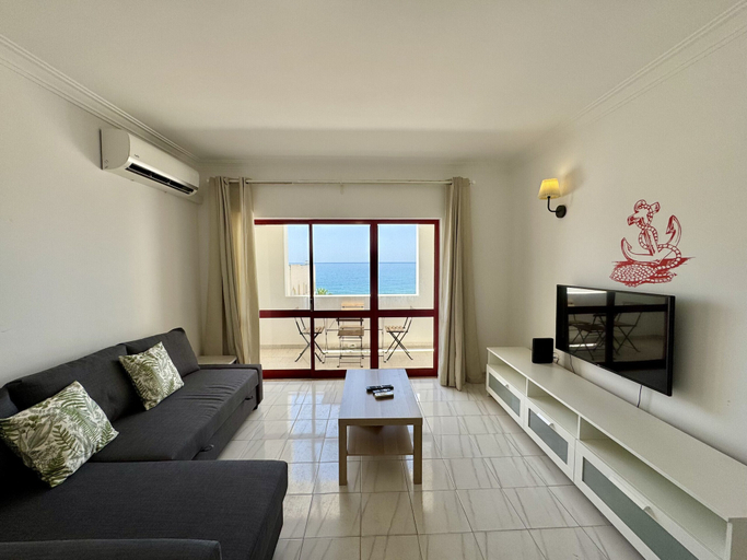Others 5, Quarteira Beach & Ocean View 3 by Homing, Loulé