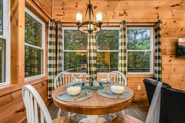 Dining 4, Shamrock Valley 1 Bedroom Cabin, Sevier