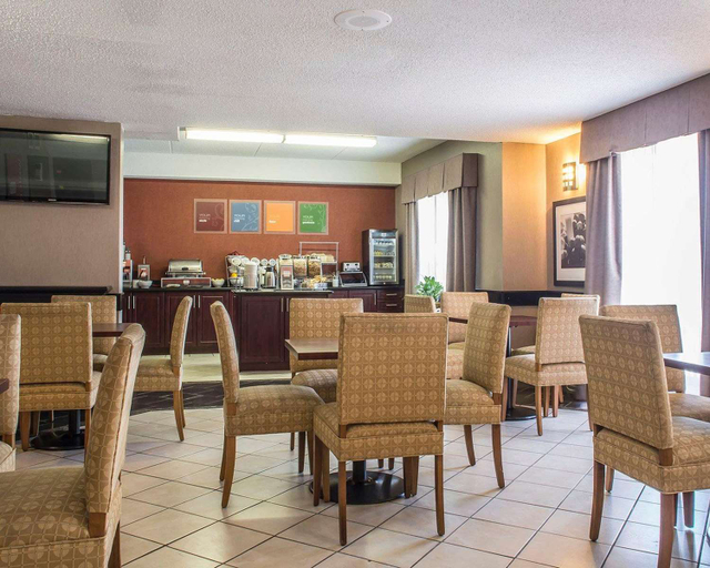 Food & Drinks 4, Comfort Inn Port Hope, Northumberland