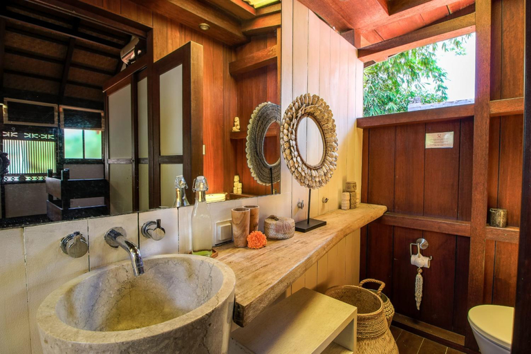 Bathroom 4, Villa Sembunyi - Unique 6BR Luxury Villa between Seminyak & Canggu, Badung