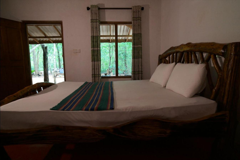 Bedroom 2, Aralu Habarana Resort, Hingurakgoda