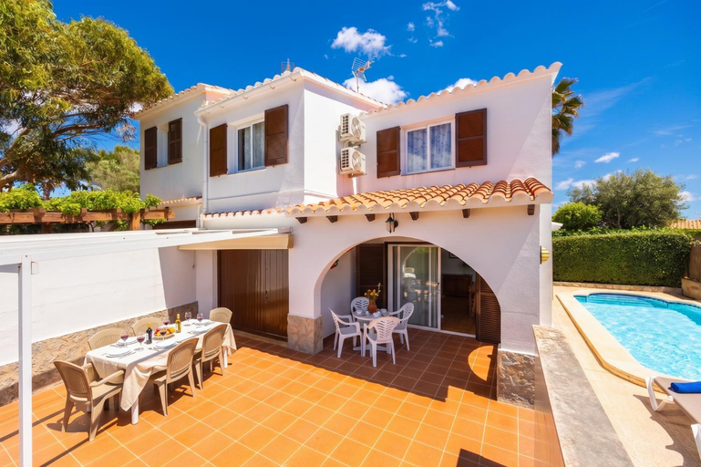 Others 5, Villa Ponent, Baleares