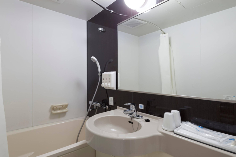 Bathroom 5, Comfort Hotel Tsubamesanjo, Sanjō