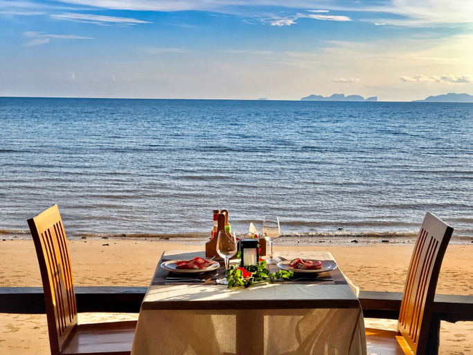 Food & Drinks 4, Ting Rai Bay Resort, Nua Khlong