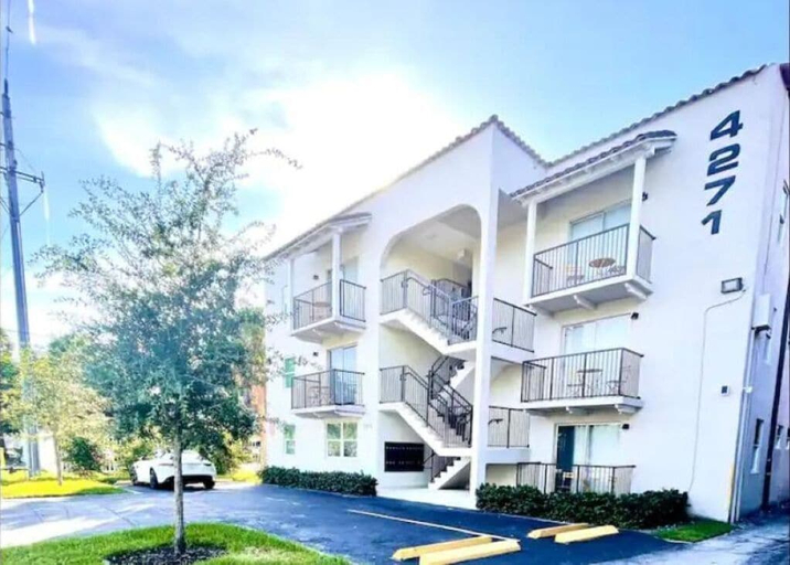 Exterior, Eco Stays, Miami-Dade