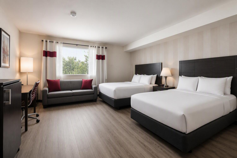 Bedroom 3, Quality Inn and Conference Centre, Renfrew