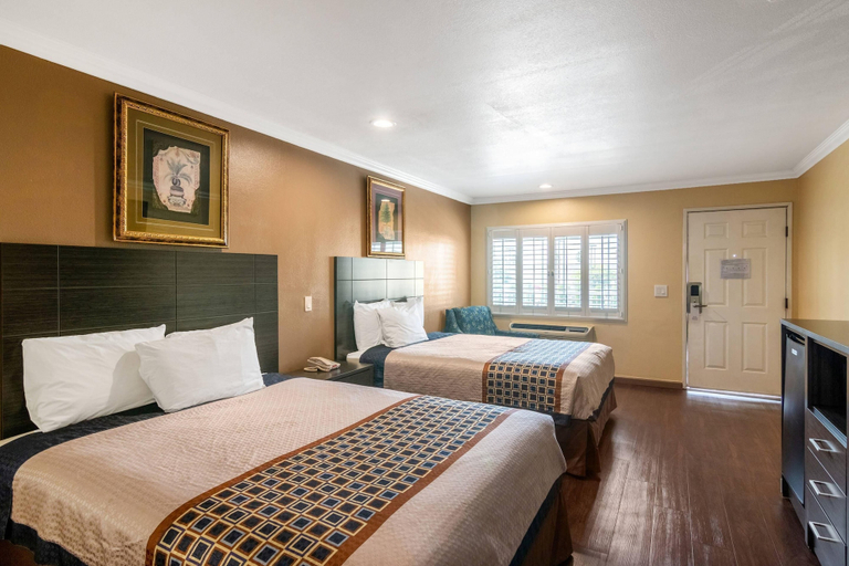 Bedroom 4, Rodeway Inn Artesia Cerritos, Los Angeles