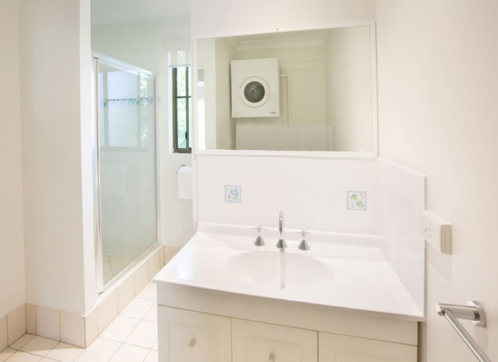 Bathroom 4, Melaleuca Resort, Cairns