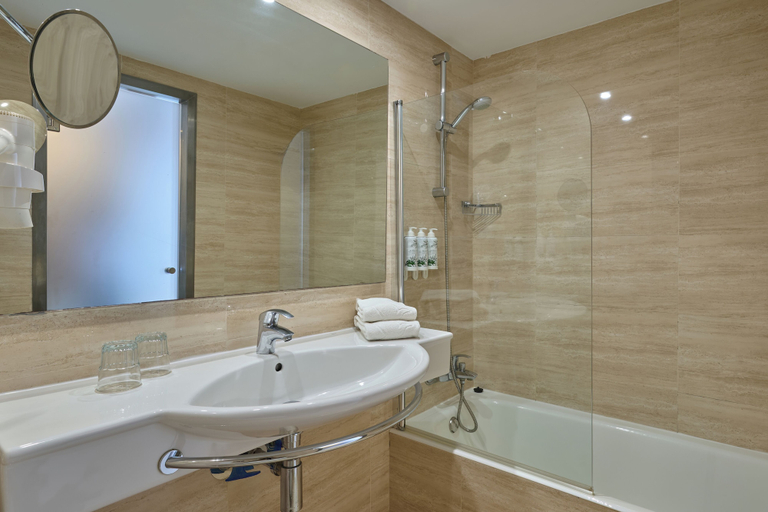 Bathroom 4, Grupotel Ibiza Beach Resort - Adults Only, Baleares