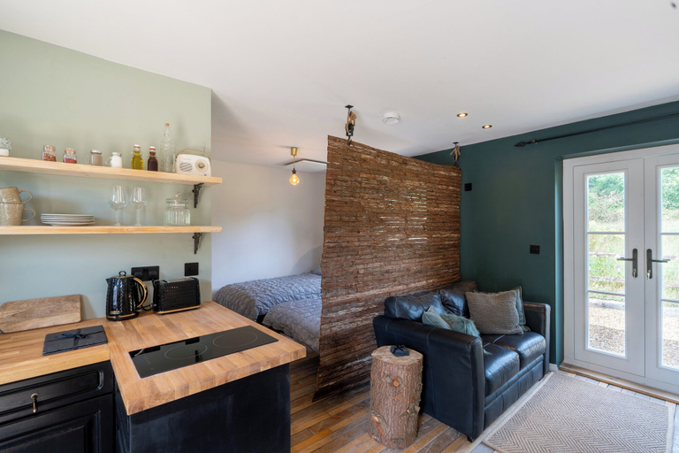 Interior 5, Cottage Poppy, Bath and North East Somerset