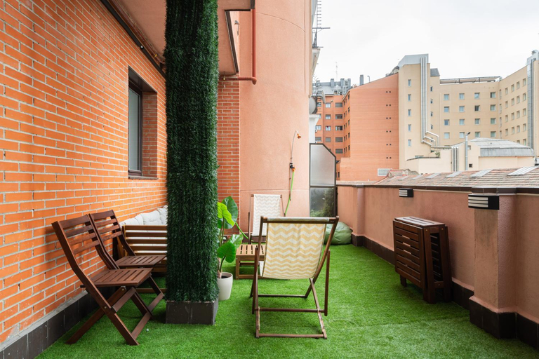 Others 5, Estudio privado y tranquilo Plaza de Espana, Madrid
