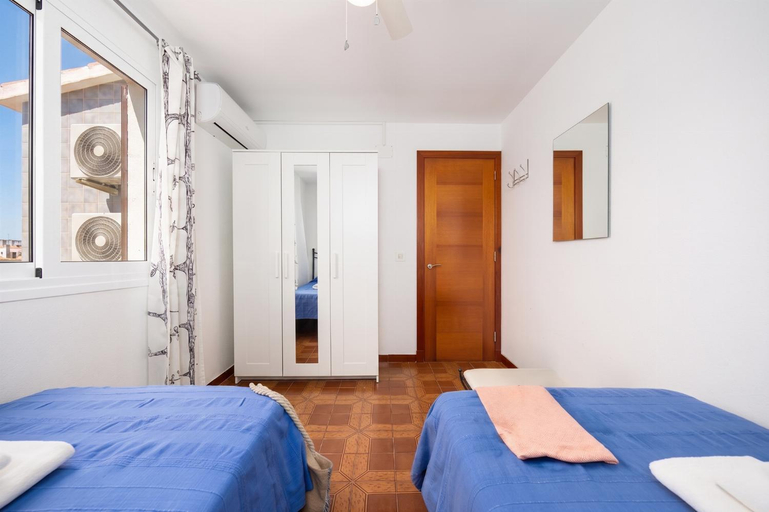 Others 5, Villa Ponent, Baleares