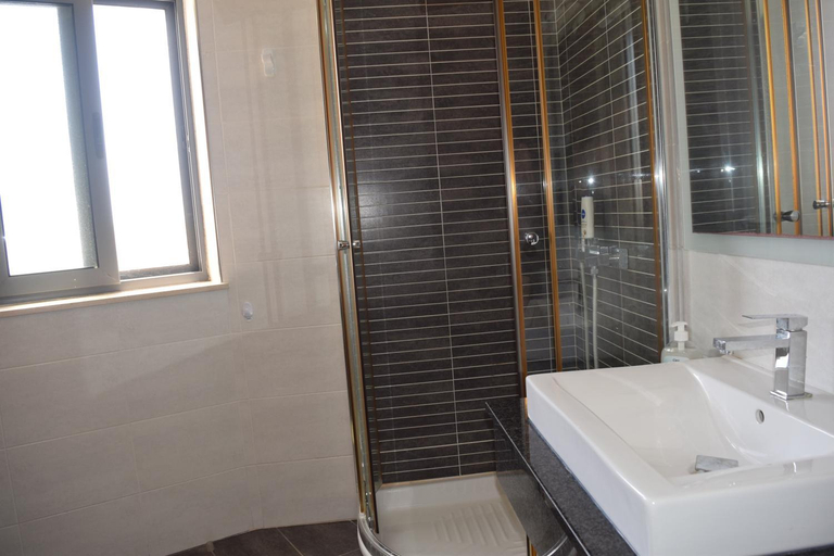 Bathroom 2, Gmiel in-Natura B&B