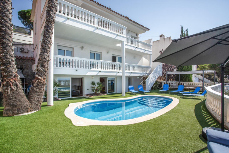Others 2, Villa Blanca Amazing views, Girona