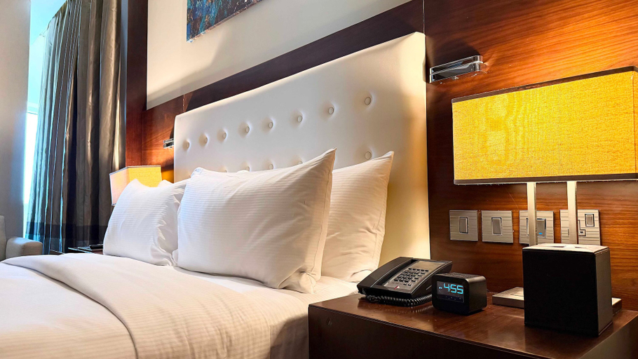 Room 5, Sunday Signature Hotel & Residences Al Barsha, Dubai