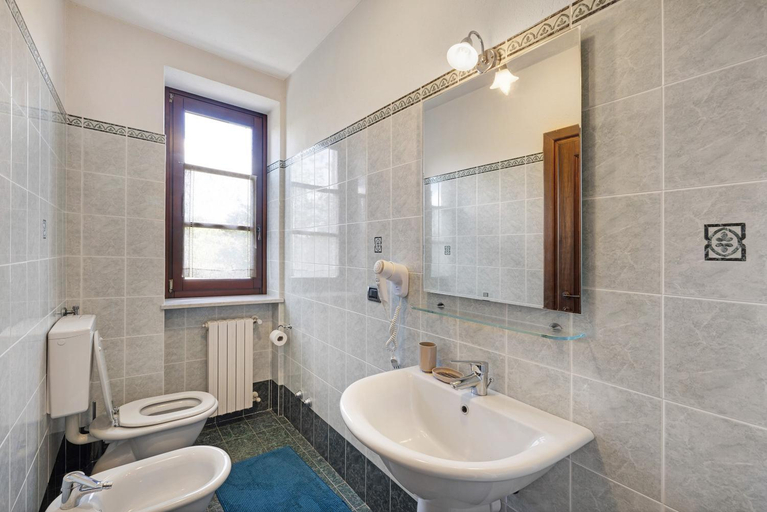 Bathroom 3, Locanda Casa Bardacchino, Cuneo