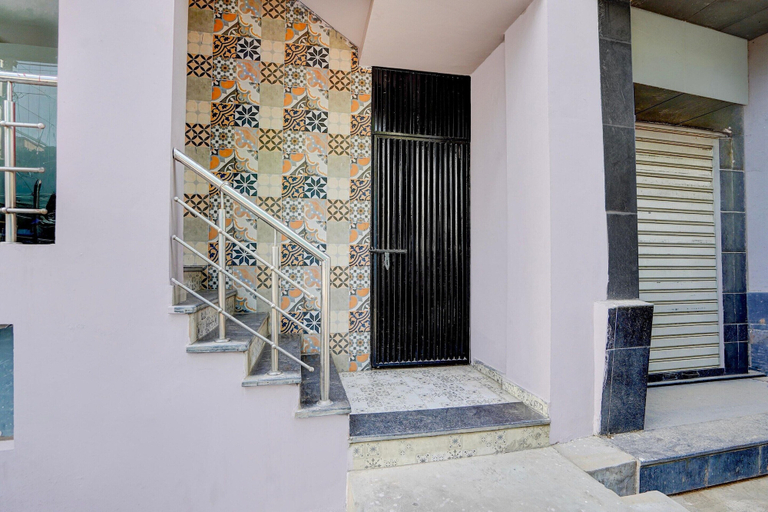 Reception 4, Classic With Balcony Gomti Nagar Station, Lucknow