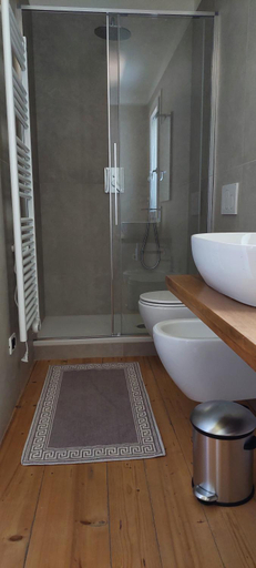 Bathroom 4, La casa nel verde, Pordenone