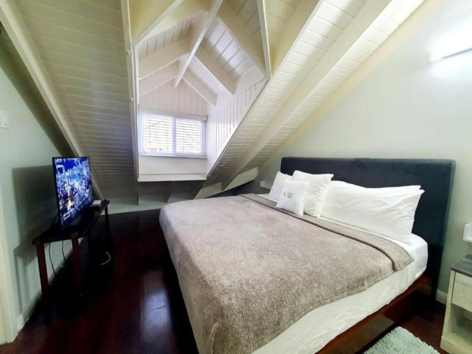 Bedroom 2, Choose To Be Happy at EI8HT - Super Studios and 1-BR Penthouse Apartment