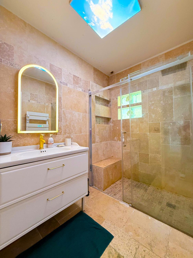 Bathroom 4, BIOTY CHILL & SPA, Seine-Saint-Denis